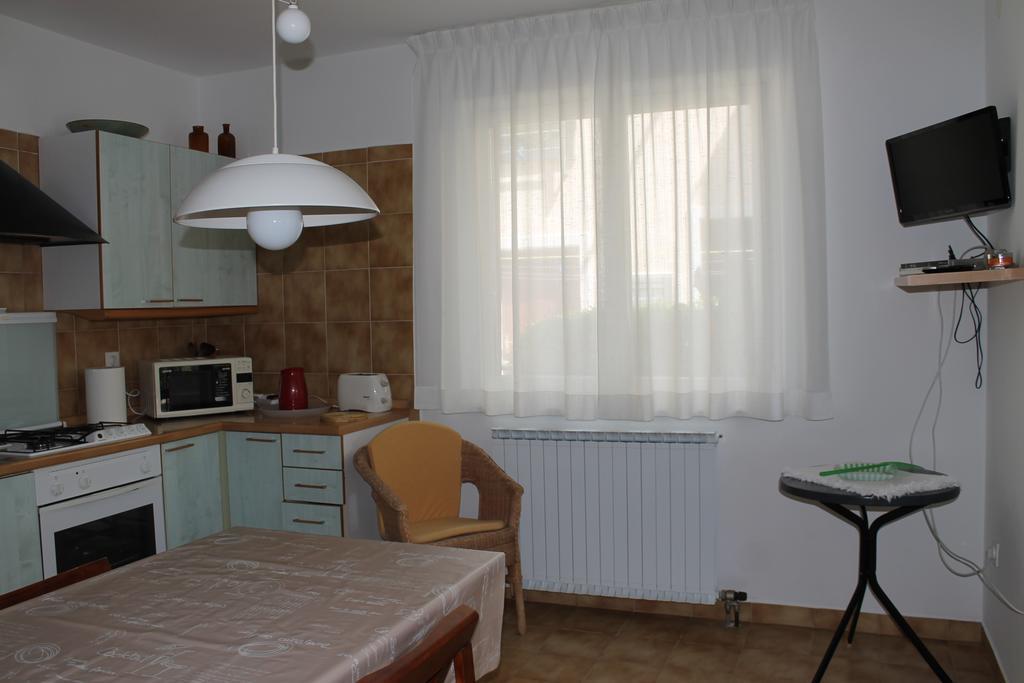 Apartments Vila Marica Rabac Zimmer foto